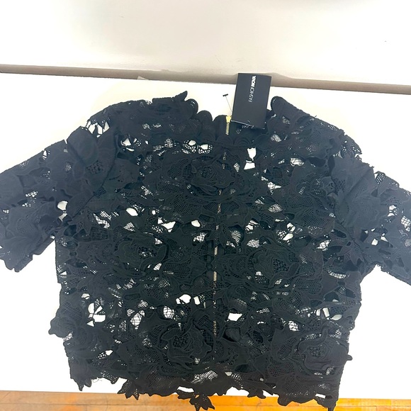 Black shirt - Picture 1 of 1